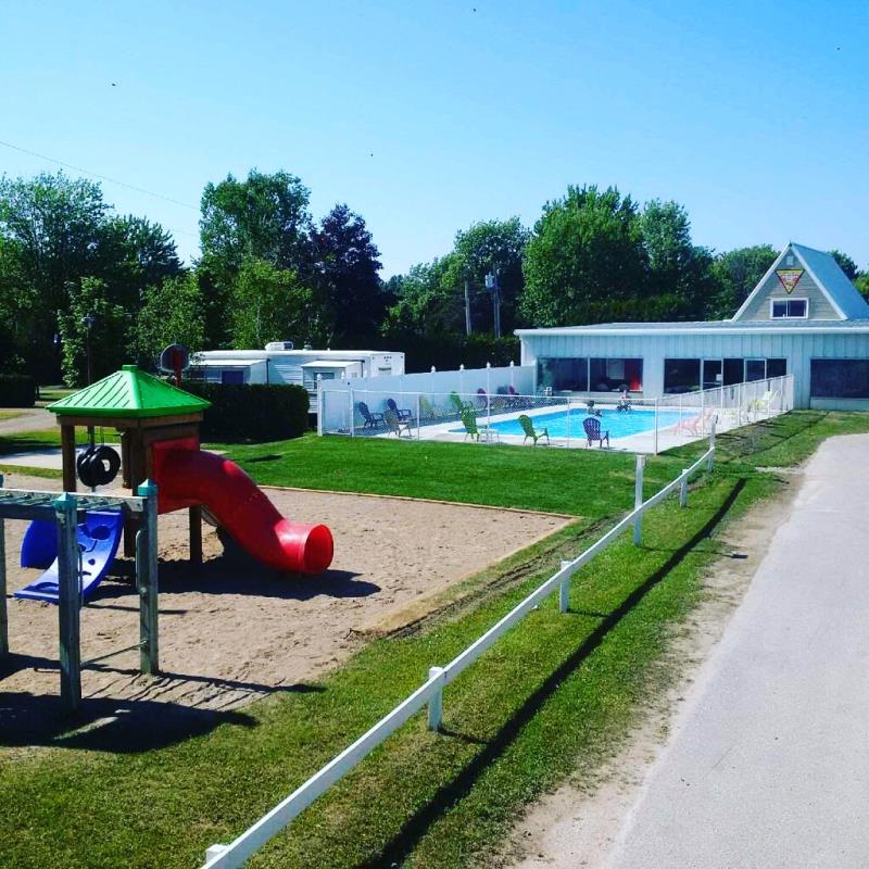 Camping - Sauble Beach Resort Camp