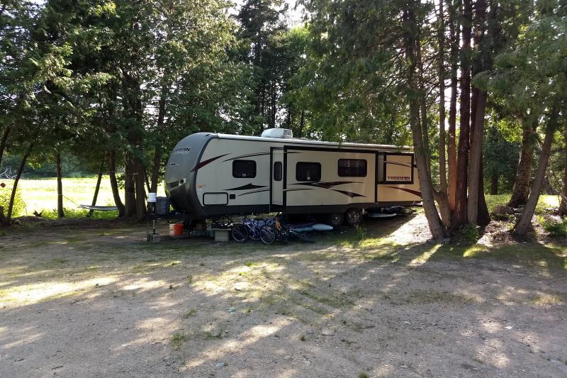 Camping - Woodhaven Campground 1949552 Ontario Inc.